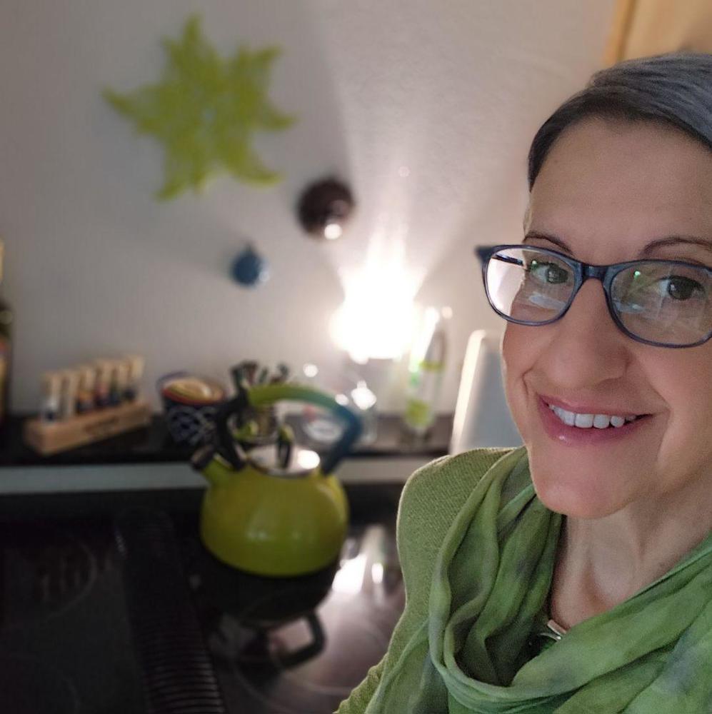 Meet your Posher, Tina